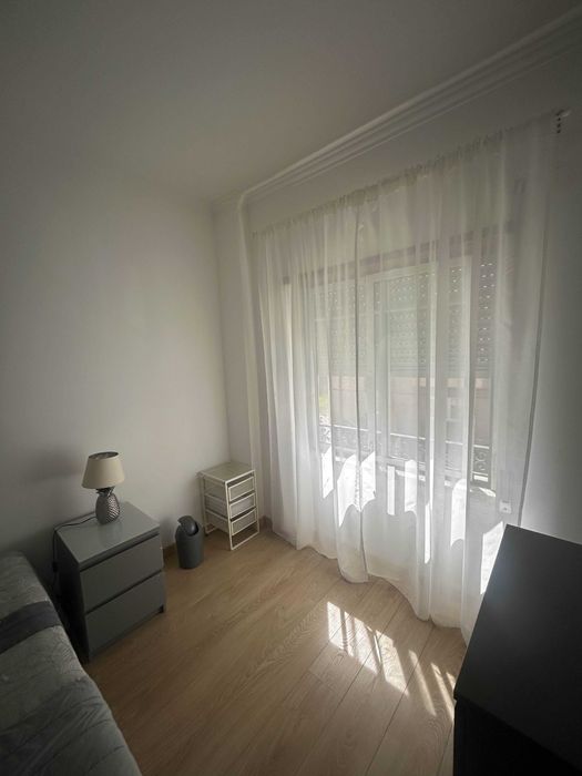 Alugo Quarto junto ao Campo de Futebol do Olímpico do Montijo.