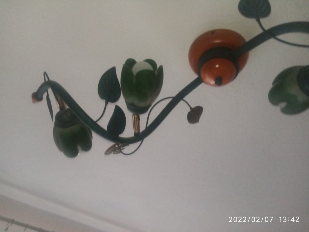 Żyrandol lampa cztery źródła światla