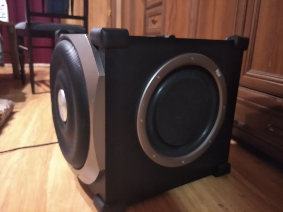 Subwoofer aktywny Edifier s730
