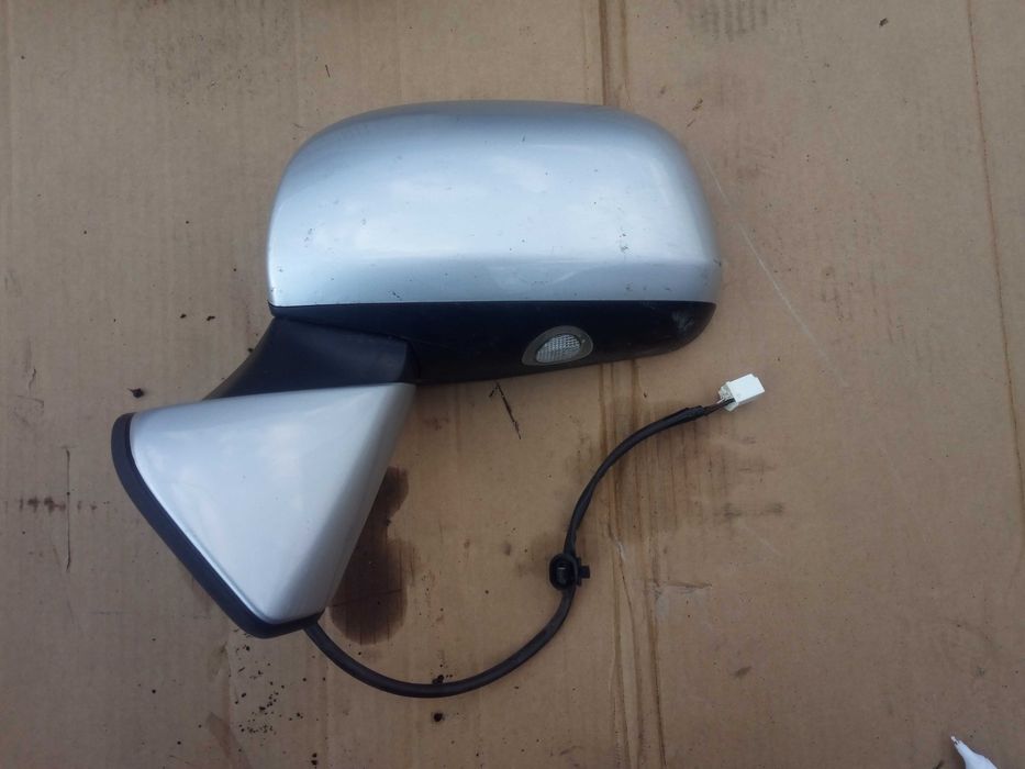 TOYOTA VERSO 09-11 lusterko lewe 7 pin kolor 1F7 srebrne