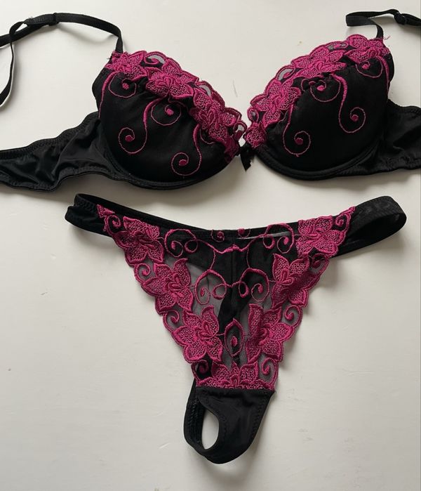 Бюст Victorias Secret р.34B/В75 і ін.
