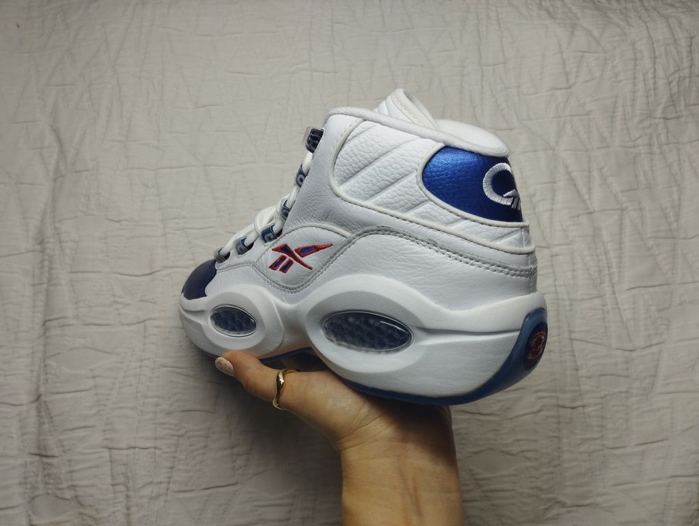 Кросівки шкіряні Reebok Question Mid (27 cm)
оригінал US9