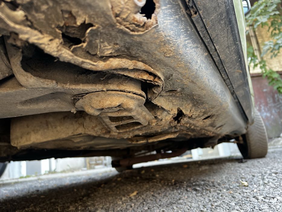 Машина Mercedes w123