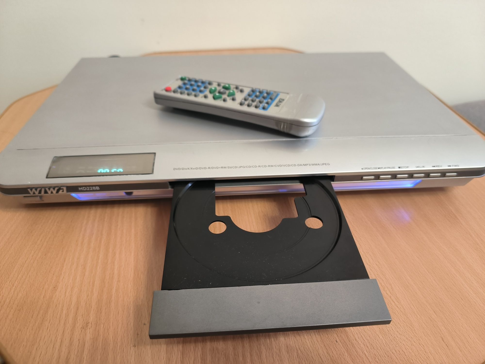 Odtwarzacz DVD WIWA HD228B