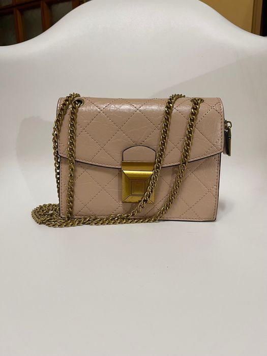 Сумка в стиле Chanel бежевый кросс боди на плечо