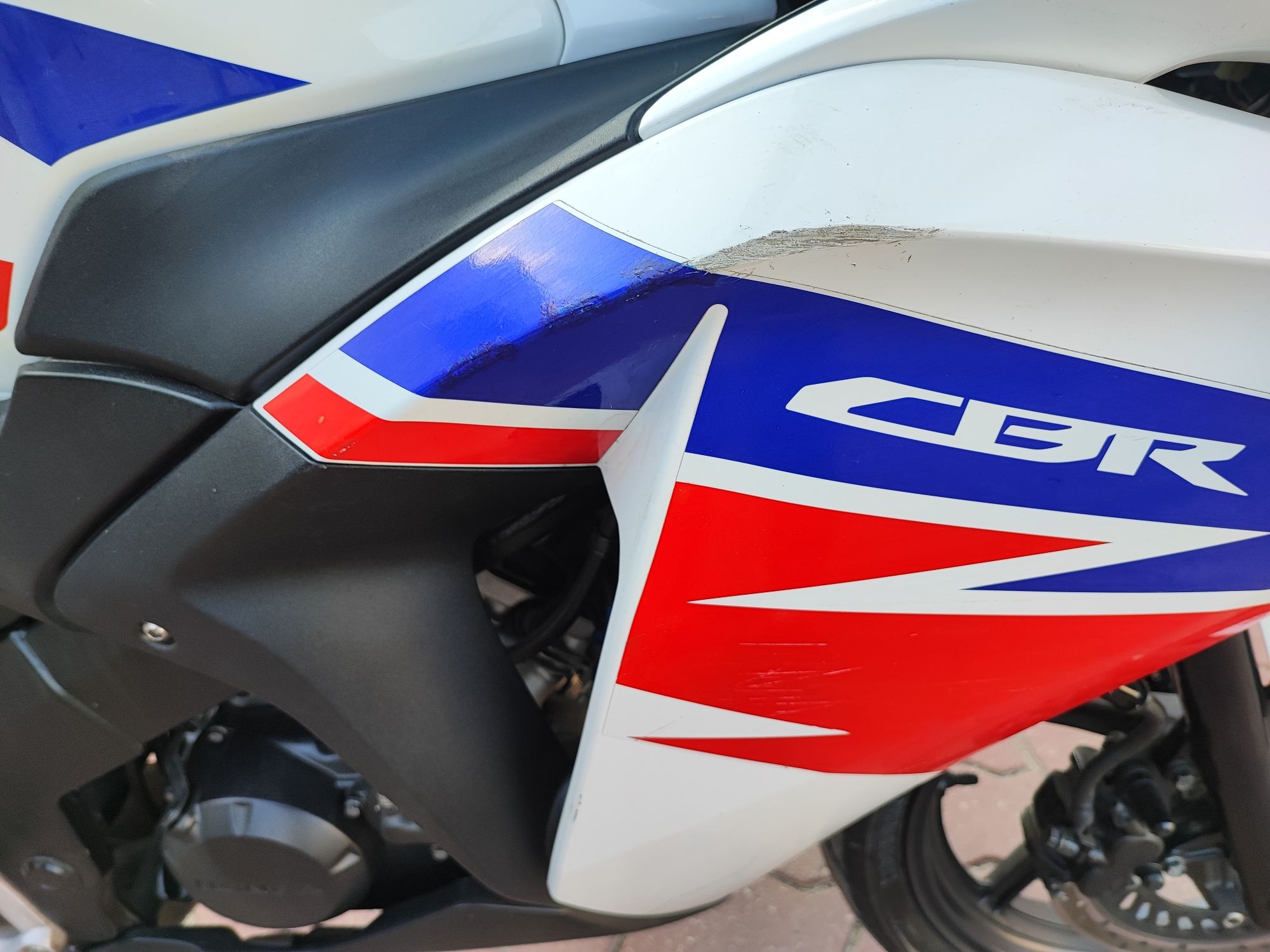 Honda CBR 125 R 2016