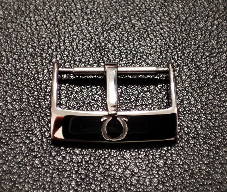 Fivela original - Omega