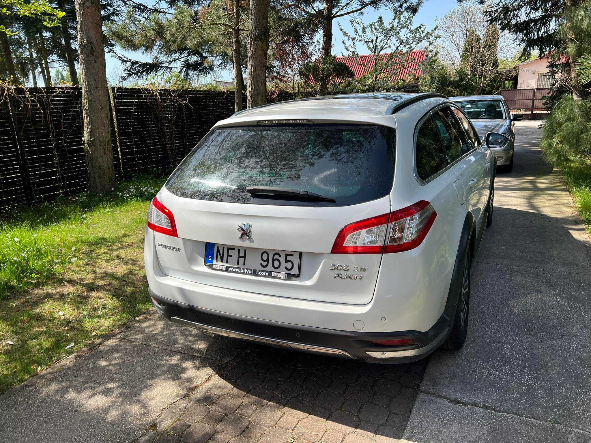 Peugeot 508 RXH Hybrid4 panorama