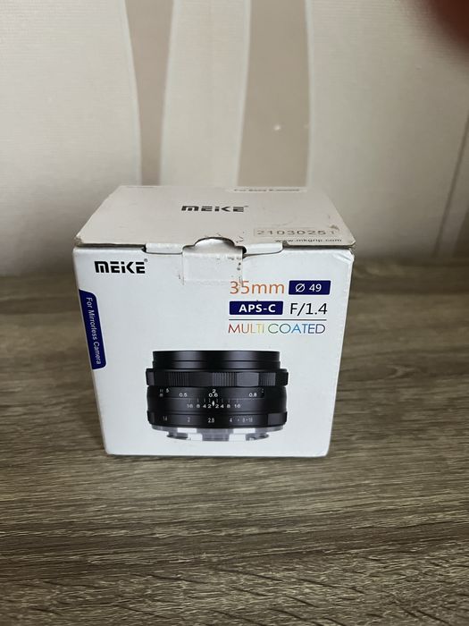 Обʼєктив Meike 35mm f1.4 For Sony