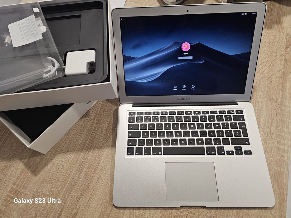 Apple MacBook Air 13