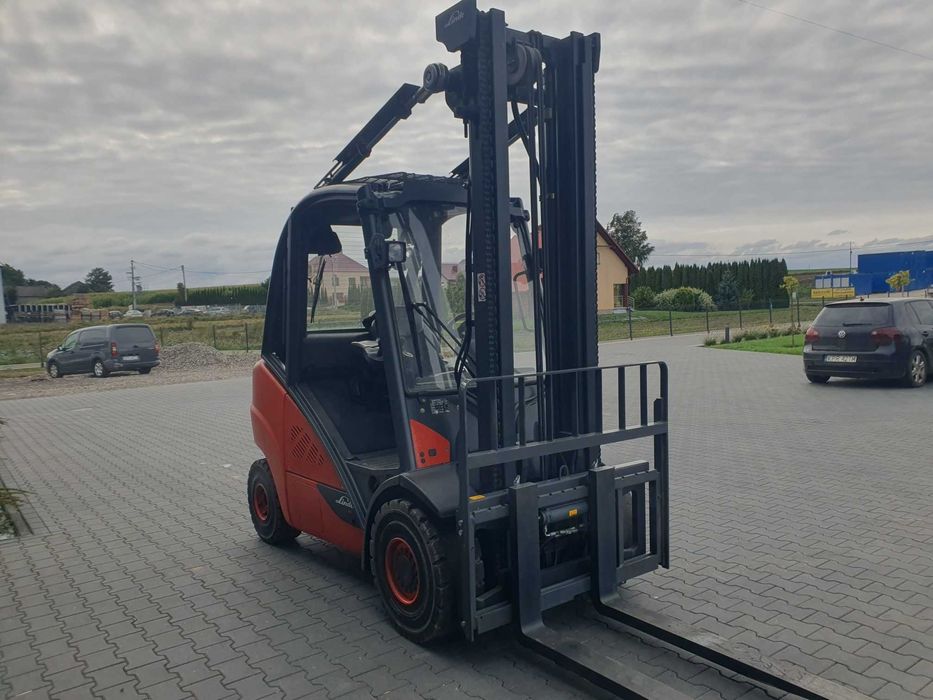 Wózek widłowy LINDE H30D-02  4 sekcje Diesel Przesuw boczny H35 H25