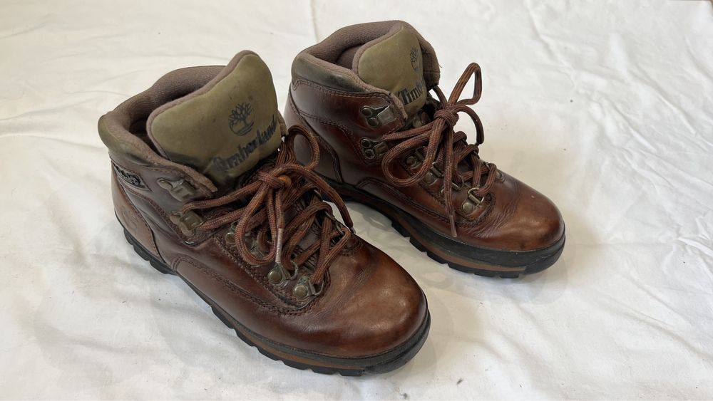 Botas timberland tamanho 37.5. Excelente estado