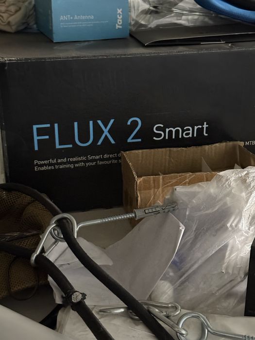 FLUX 2 Smart Trenażer rowerowy