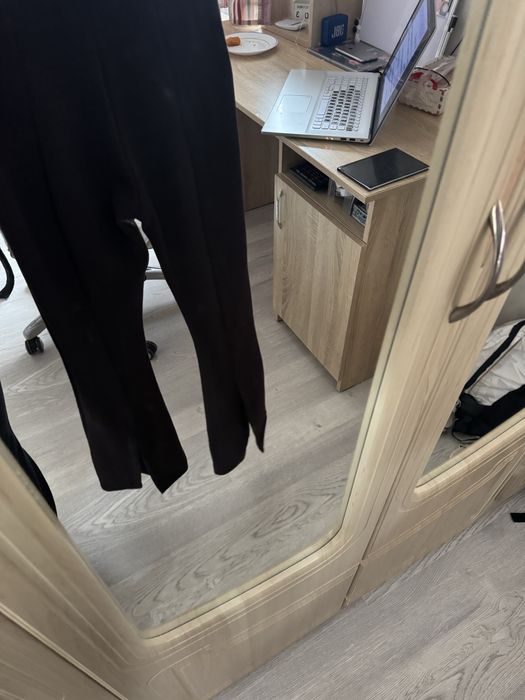 нові штані клеш Zara