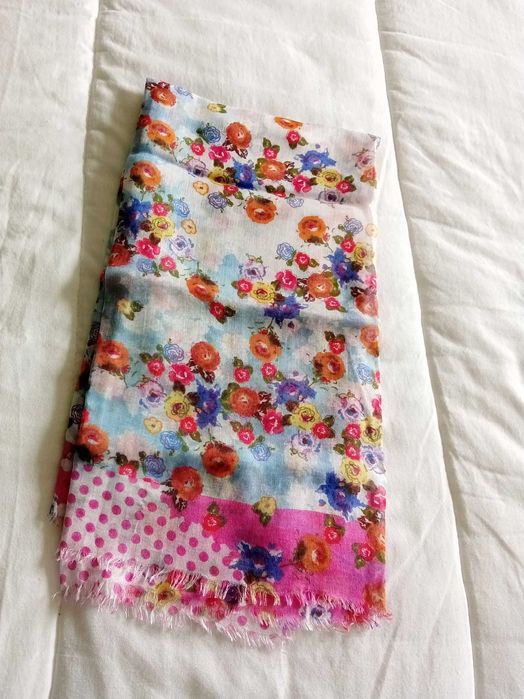 Lenço floral italiano