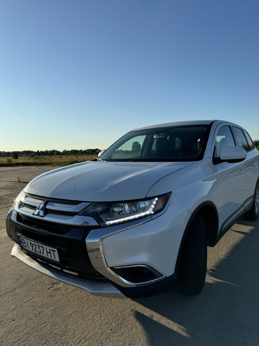 Mitsubishi Outlander III 2016