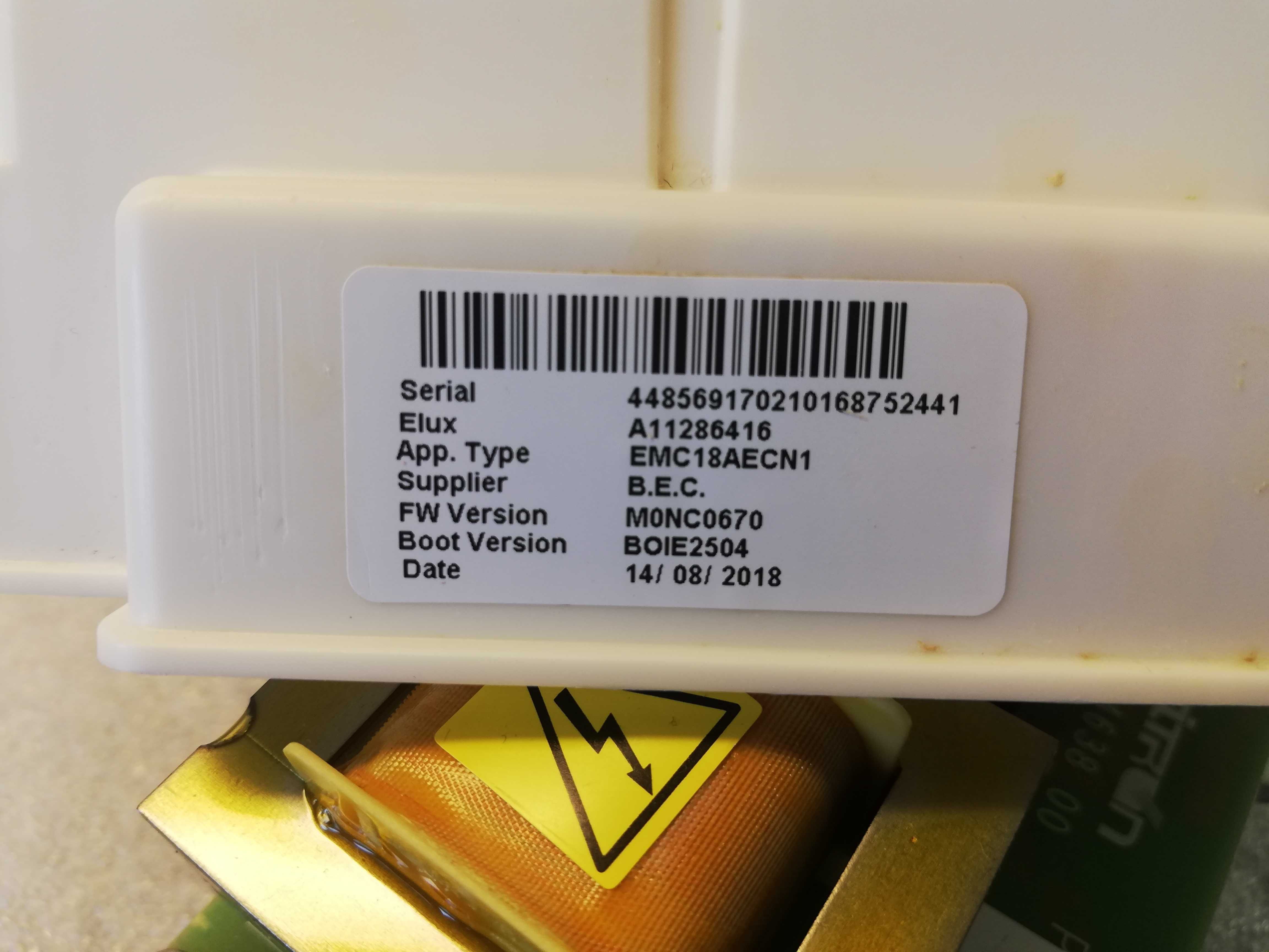 Moduł sterujący inwerter pralki AEG 7000 Series Lavamat LTX7E272P