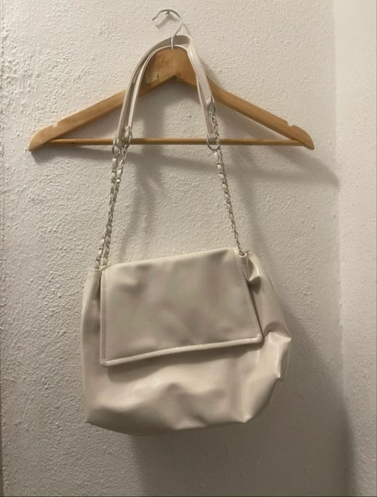 Bolsa de ombro branca. NUNCA USADA