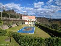 Quinta Com 5 Quartos ,  Mais  7000 M2 De Terreno Mais  Piscina