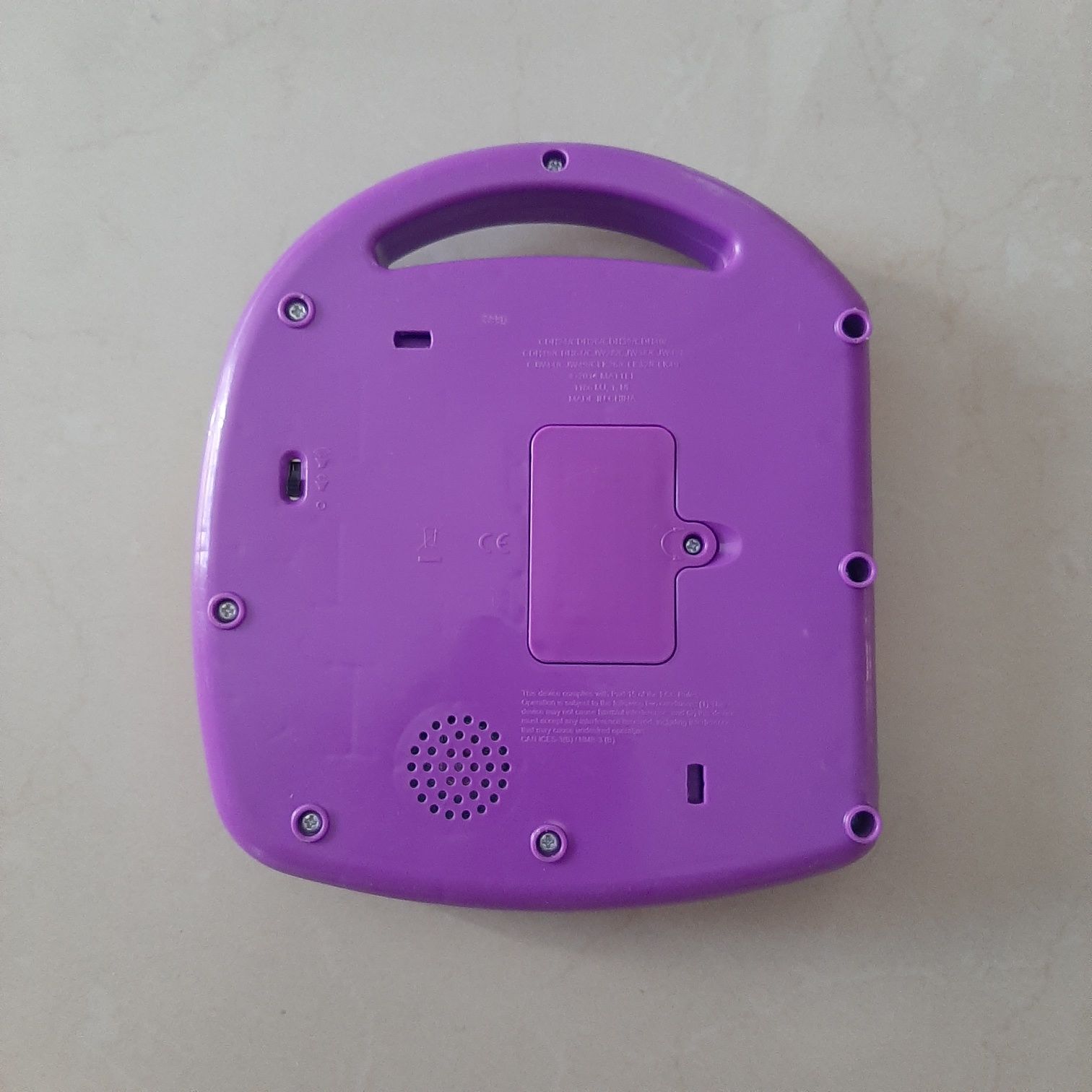 Książka z wierszykami Fisher price