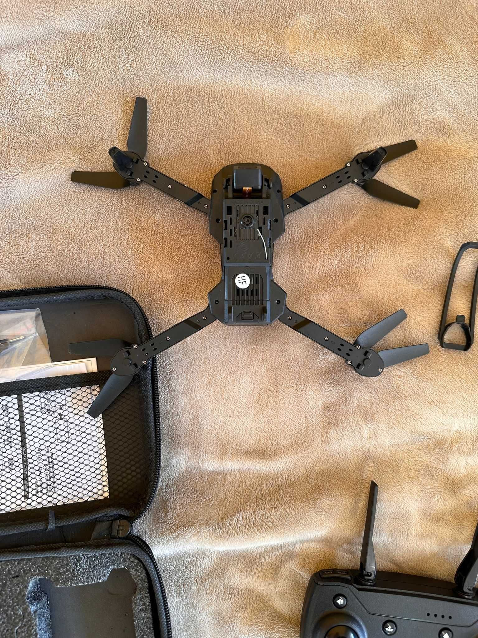 Dron z kamerą – pełny zestaw w świetnej cenie!