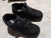 Sapatos B&W cor pretos numero 37
