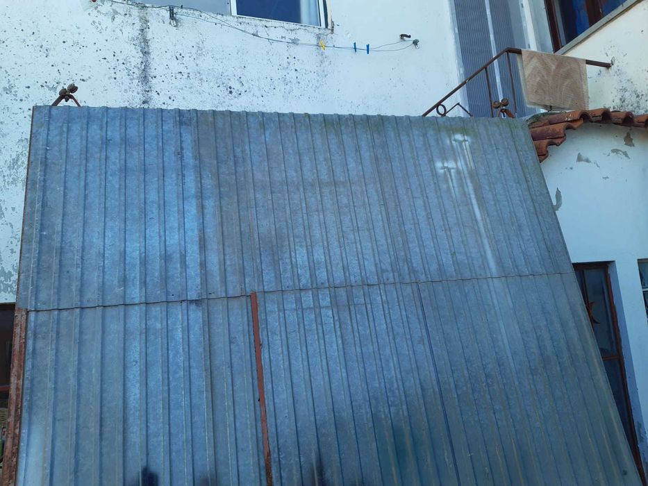 Vendo portão de correr com porta de serviço