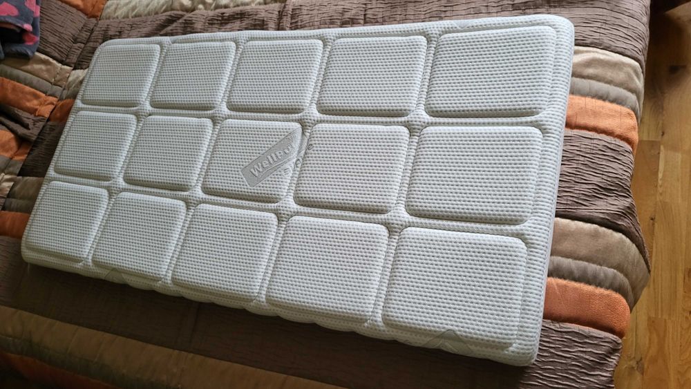 Materac i poduszka WellPur