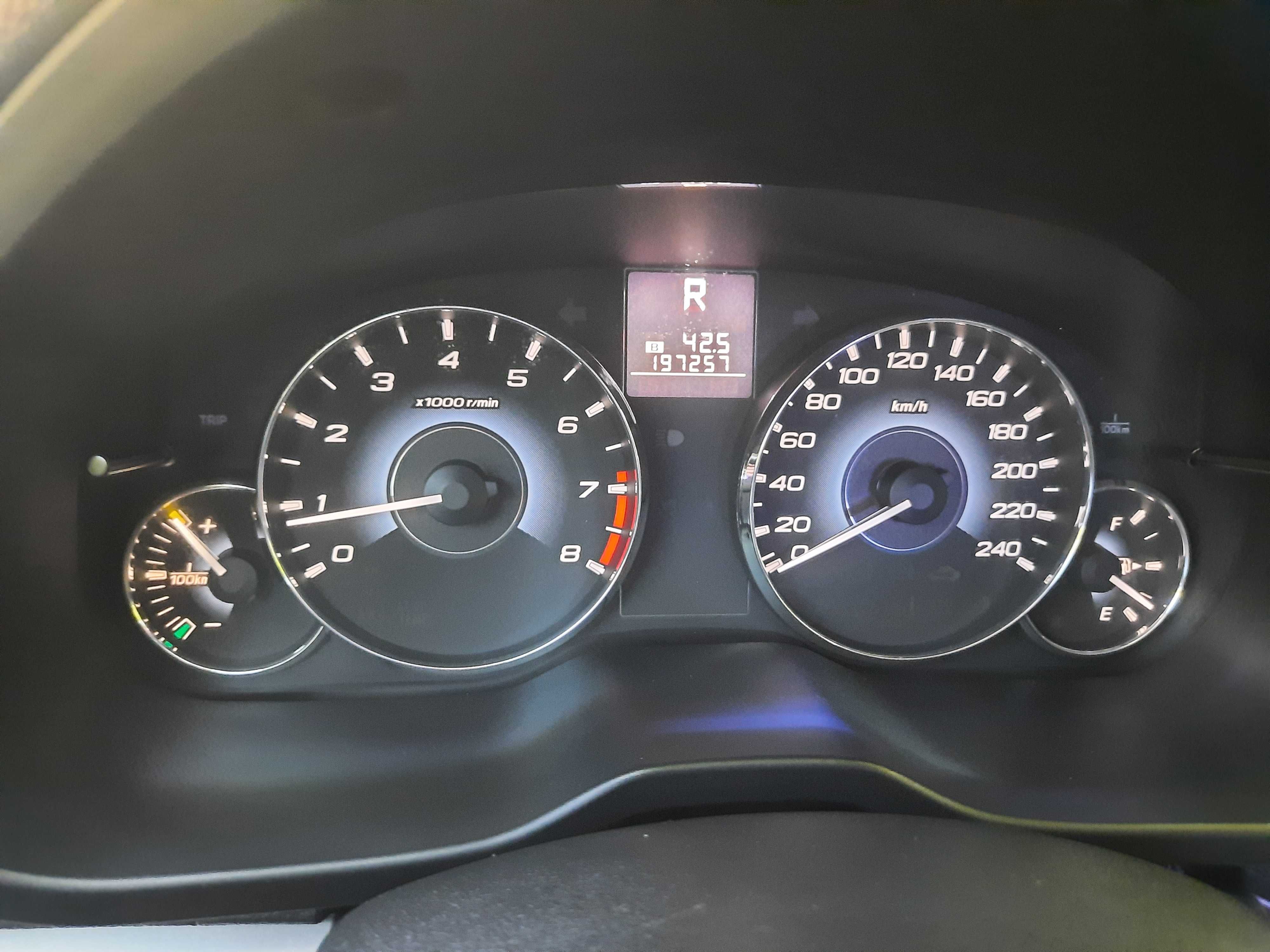 Subaru Legasy  2.0 GAZ 4x2 AWD автомат официальная 2010 г.в.