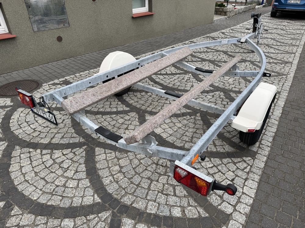 Przyczepa podłodziowa. Bardzo zadbana!