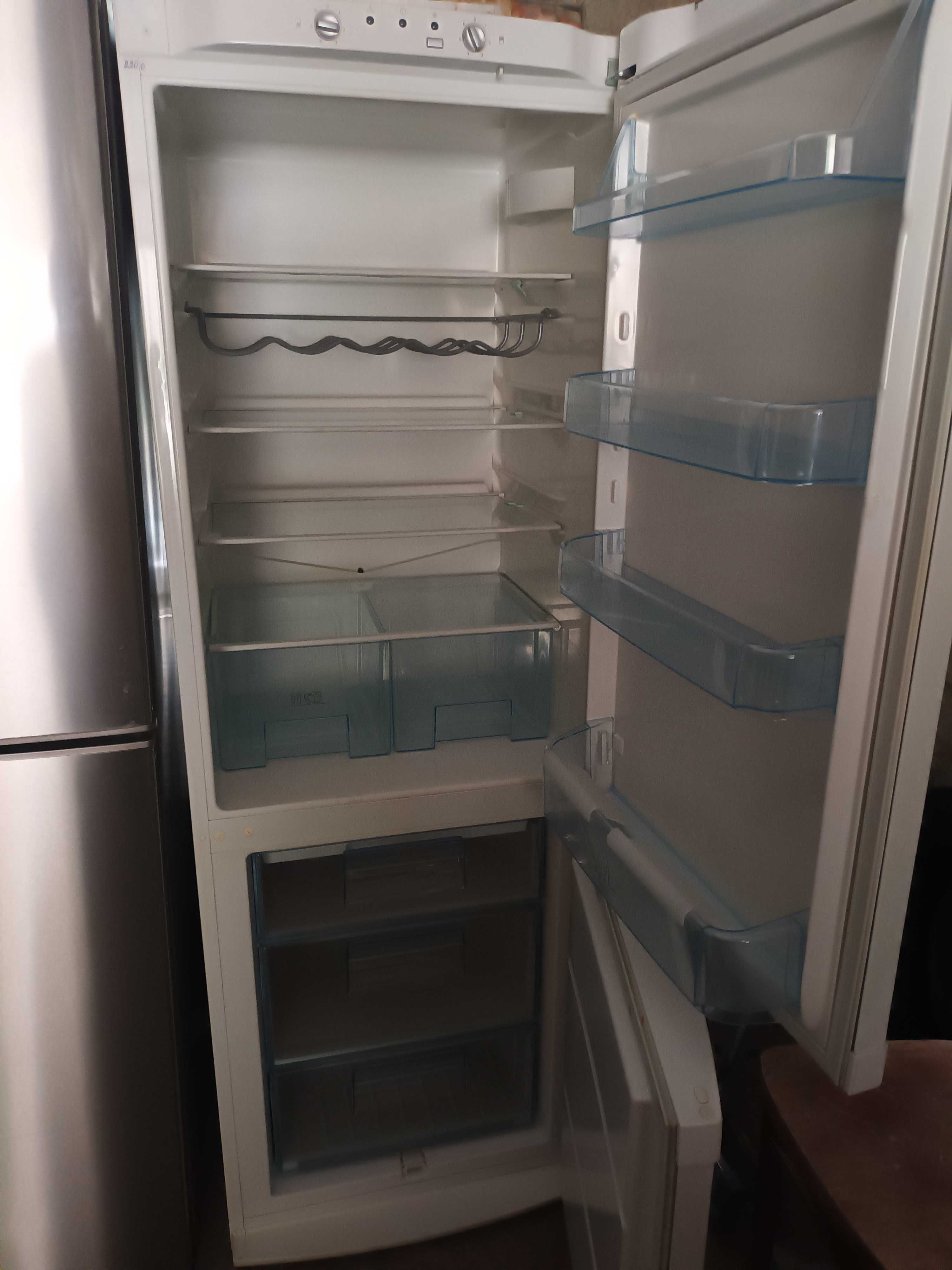 Холодильники побутова техніка