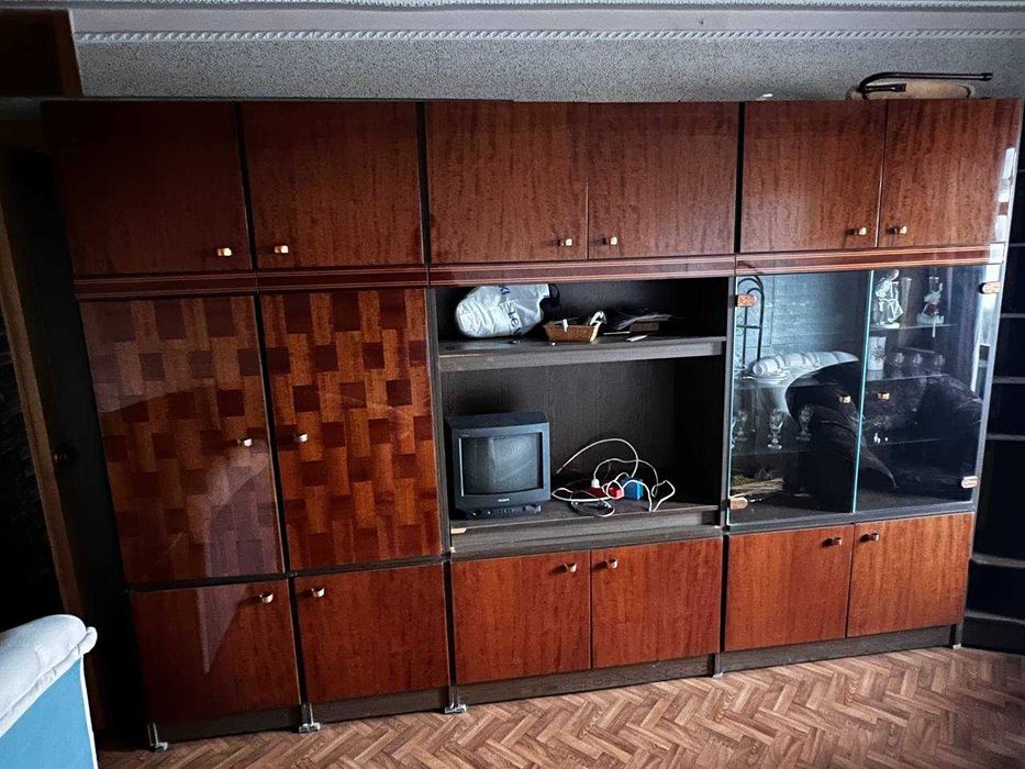 Отдам стенку, самовывоз