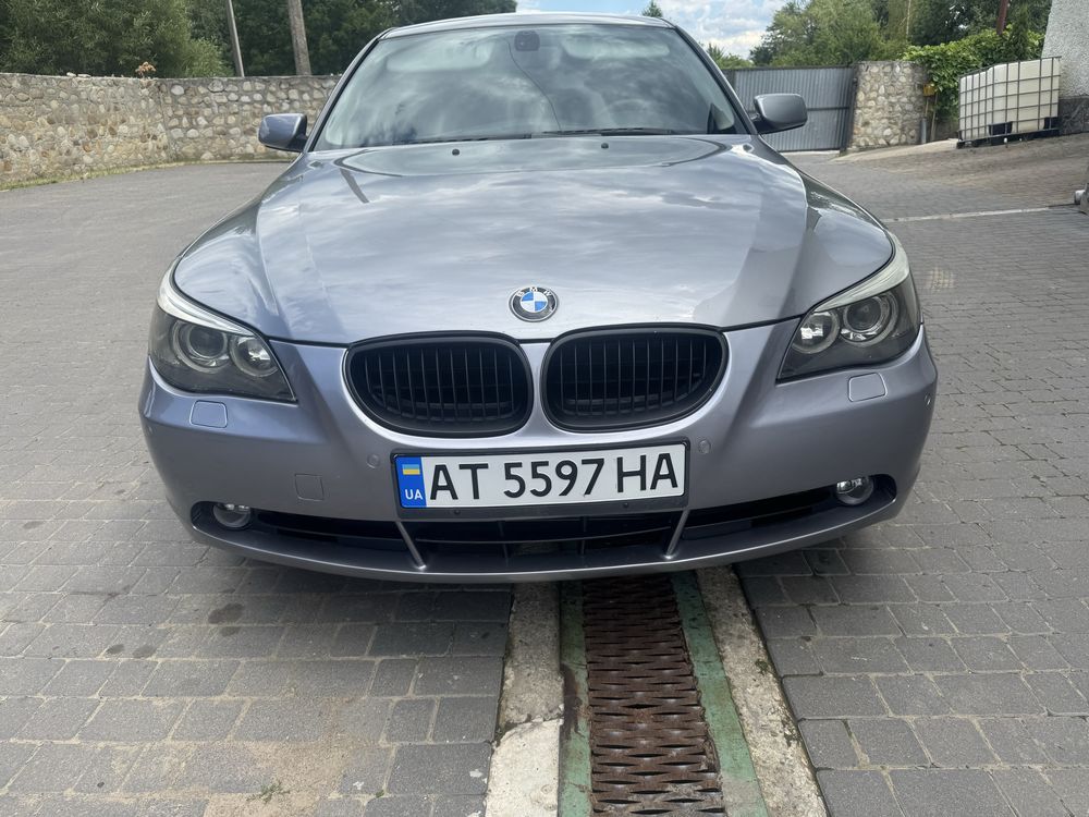 Бмв е60 2004 року газ бензин деталі за телефоном