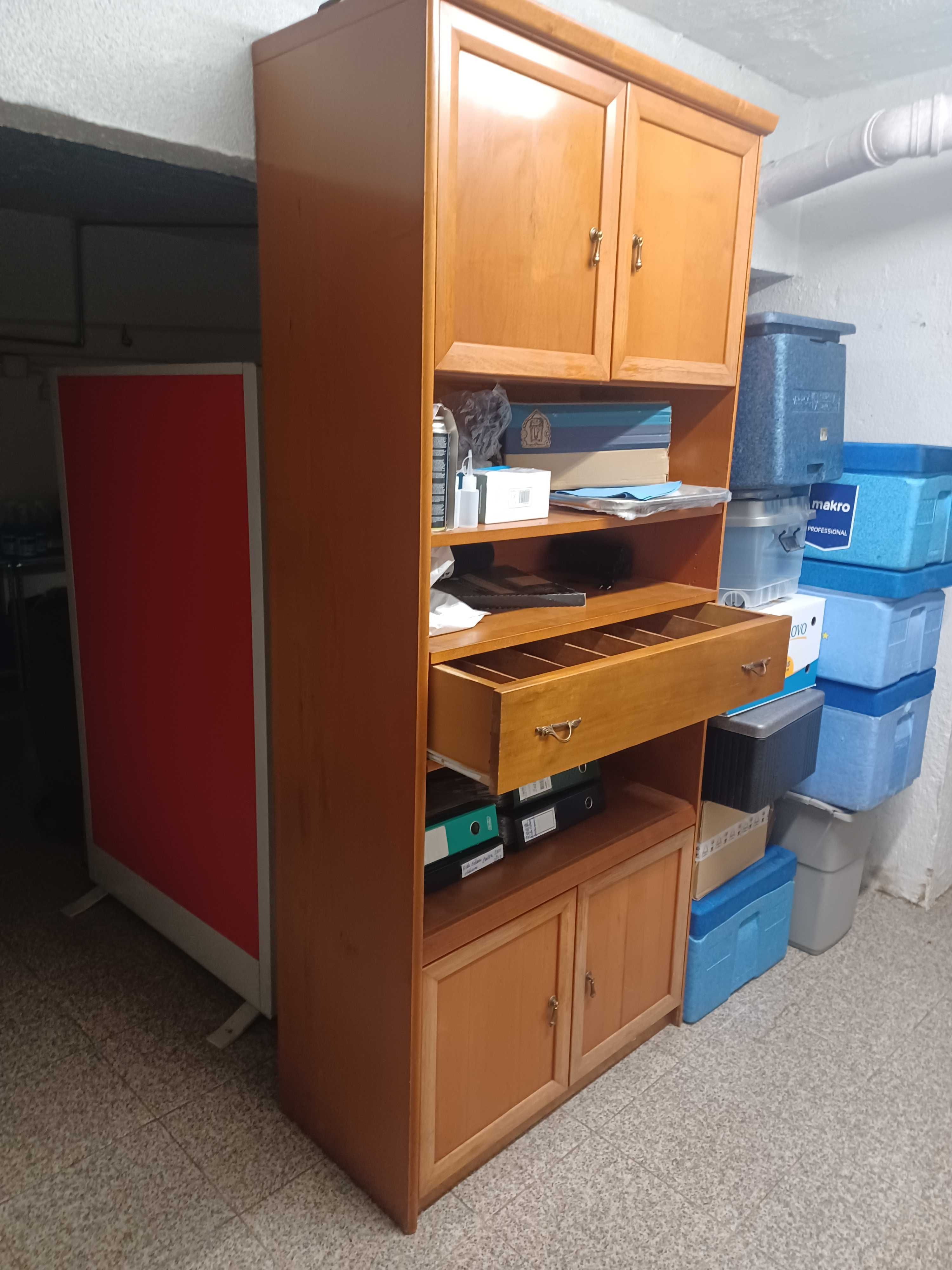 Movel cafe com faqueiro/aparador em bom estado