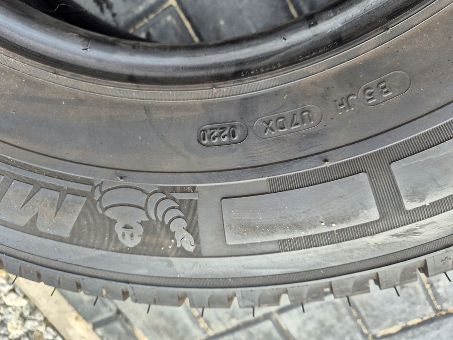 Michelin 225/75/16C Rok 2020 jak nowe 100%bieżnika Cena za 4szt letnie