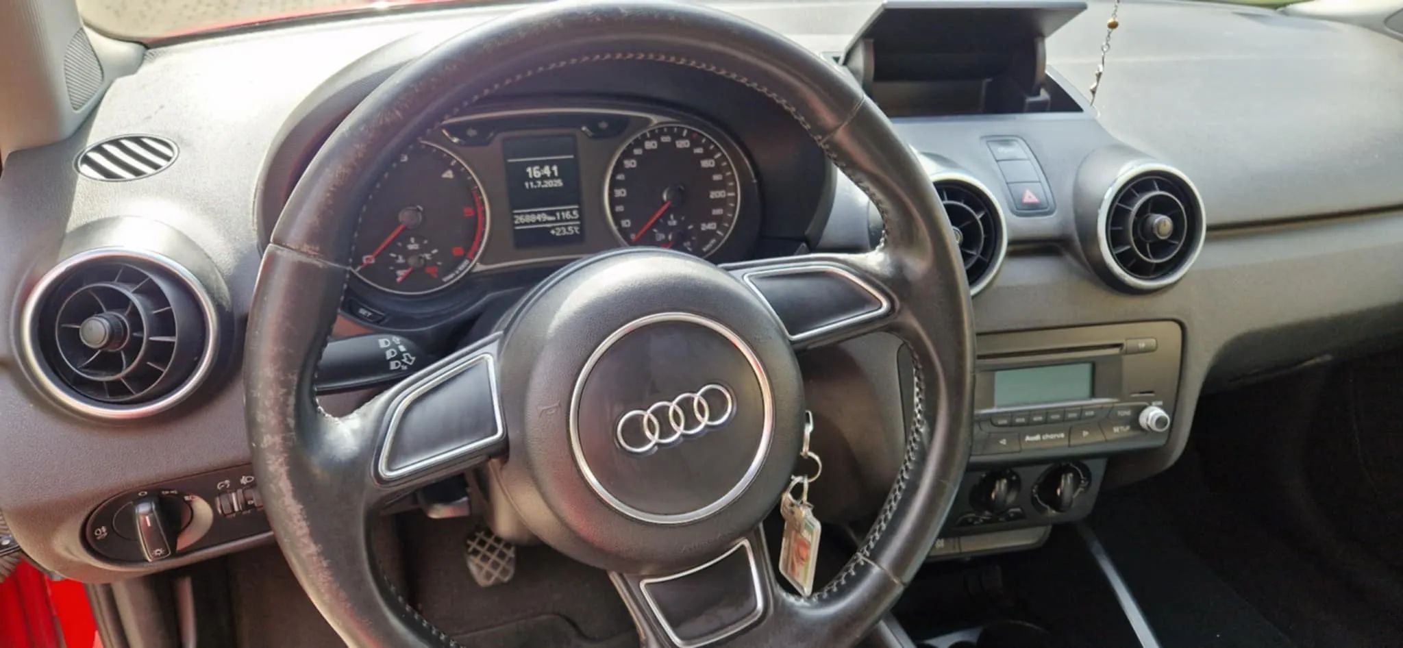 Audi A1 AUDI A1 1.6 TDI 2010 Ambition