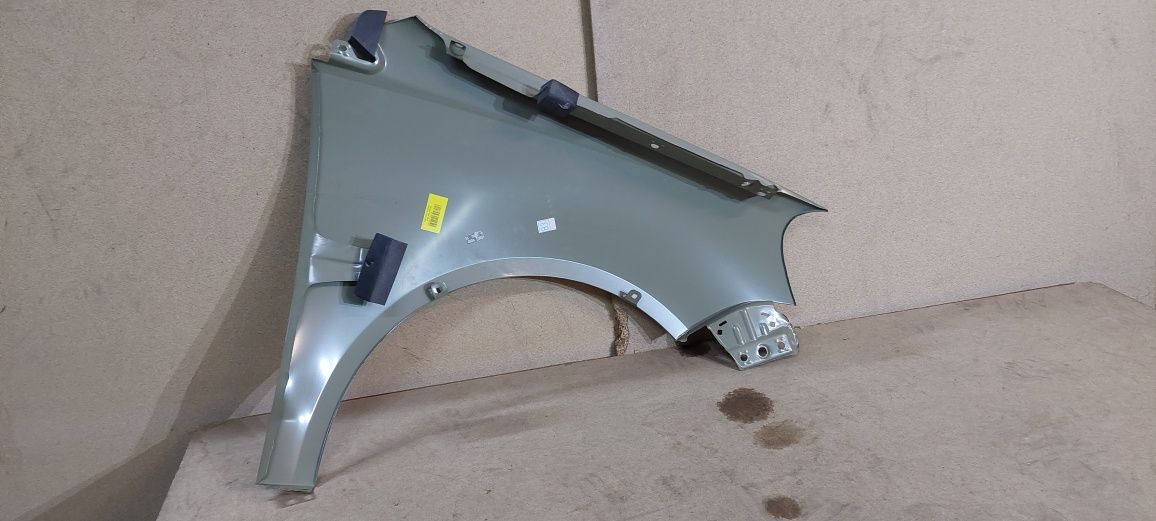 VW Polo 9N3 4 IV lift 05-09 błotnik przód przedni lewy nowy zamiennik