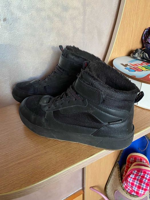 Кросівки (Кроссовки) дитячі зимові високі H&M в ідеалі.Устілка 21-21,5