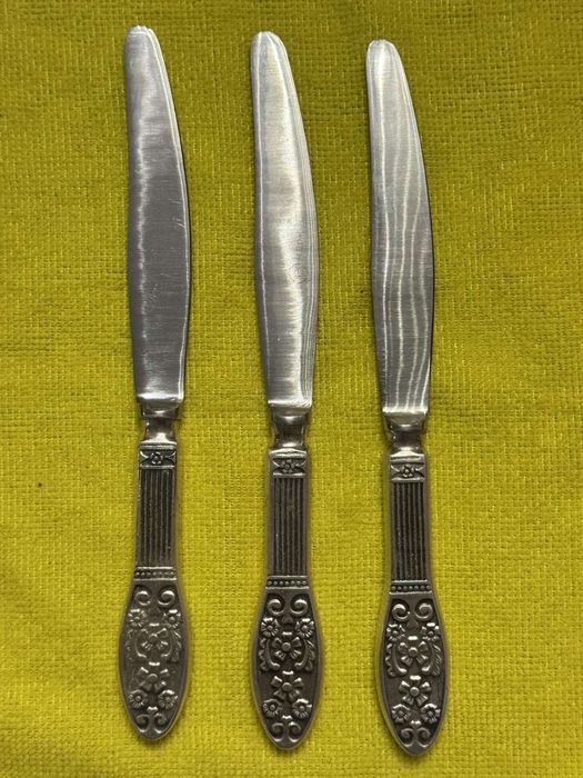 Столові прибори мнц