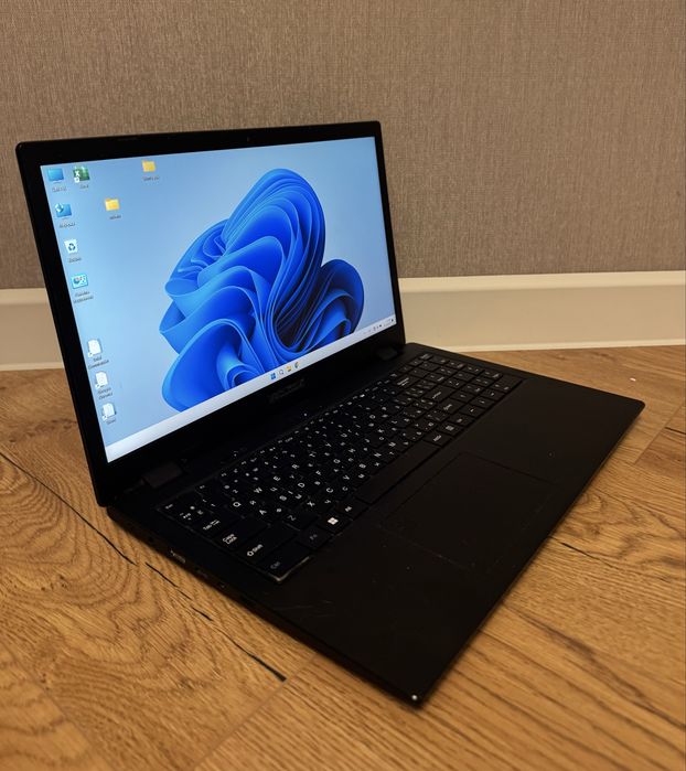 Ігровий ноут Prologics, 8Gb, ddr4, i3, 8ядер, 12 пок, SSD 256, m2сата,