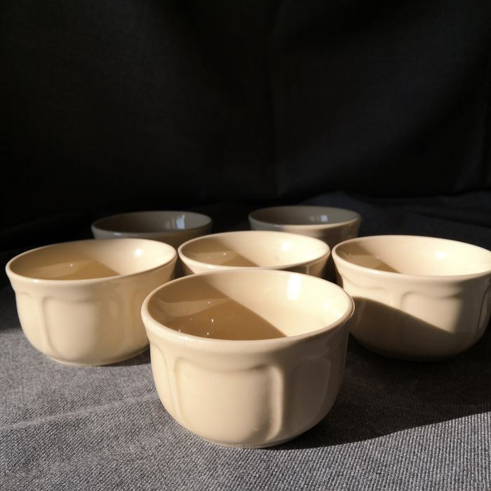 Pruszków porcelit, czarki Nostalgia, sosjerka