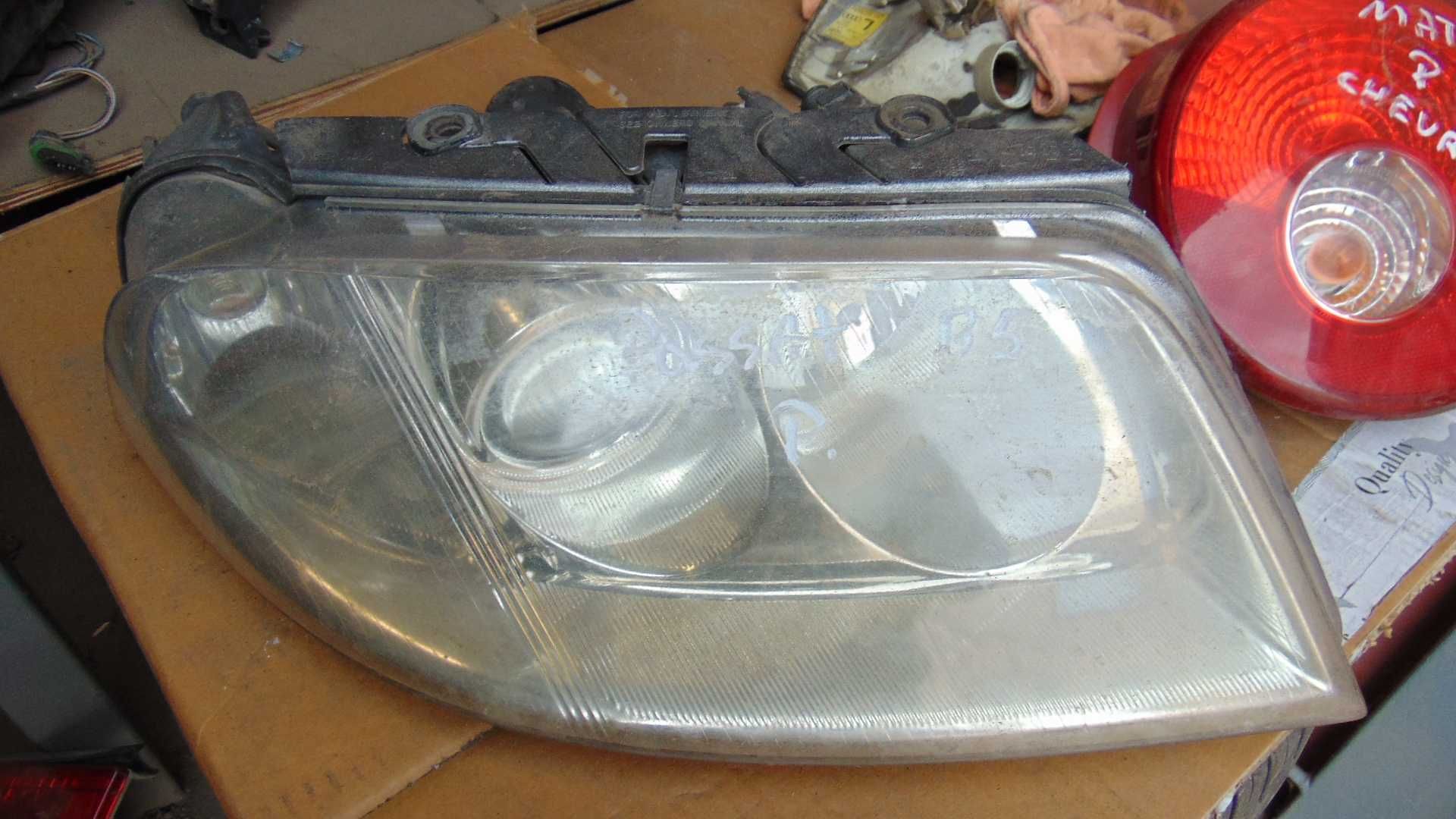 Kwi4 Lampa prawa przednia volkswagen passat b5 lift fl wysyłka