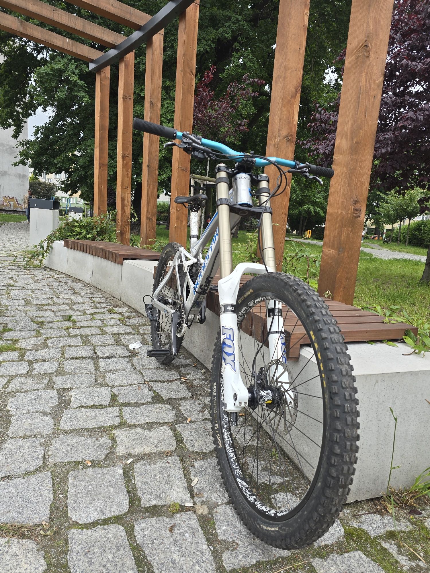 Mondraker summum 2011 pro team