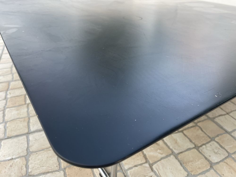 Mesa centro em madeira