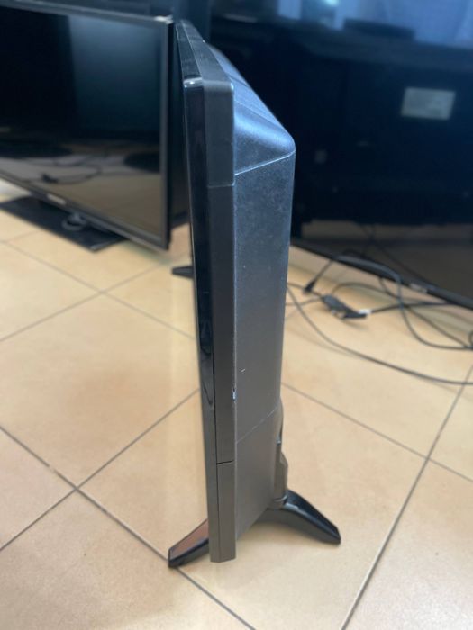 Телевізор ProCaster LE-32F402 без смарту