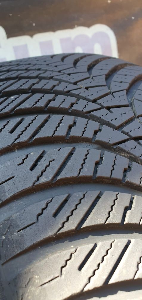 235/50/18 Falken para wielosezonowe