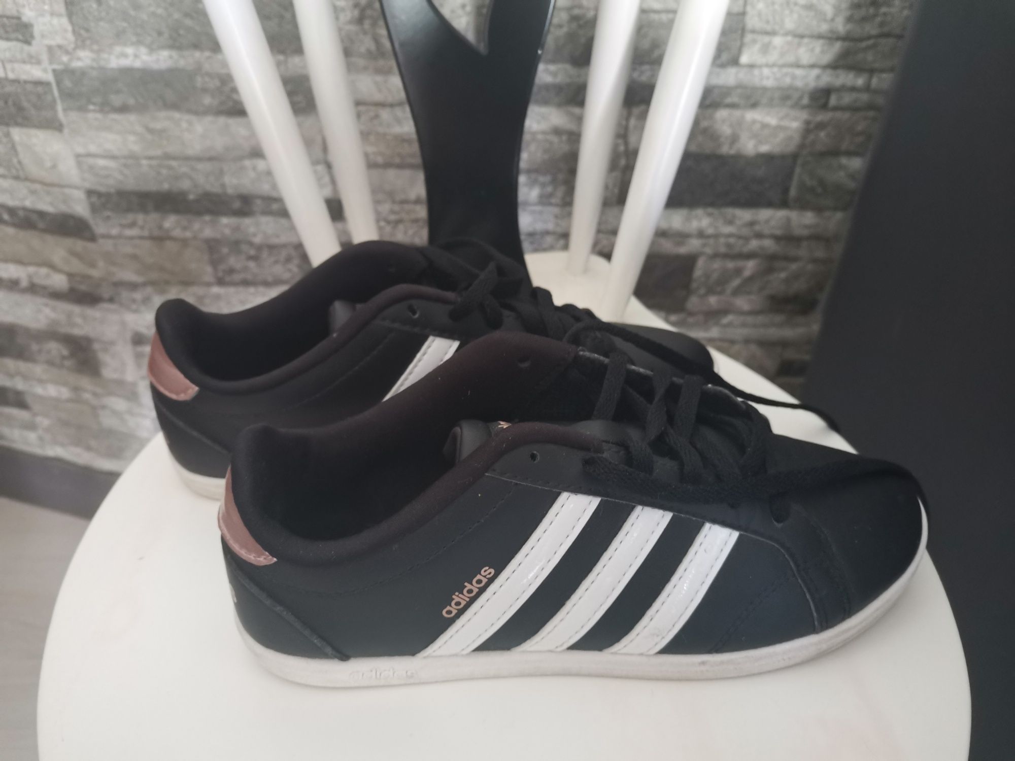 Sapatilhas Adidas pouco usadas