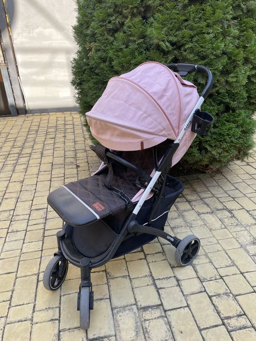 Прогулянкова коляска carello Astra