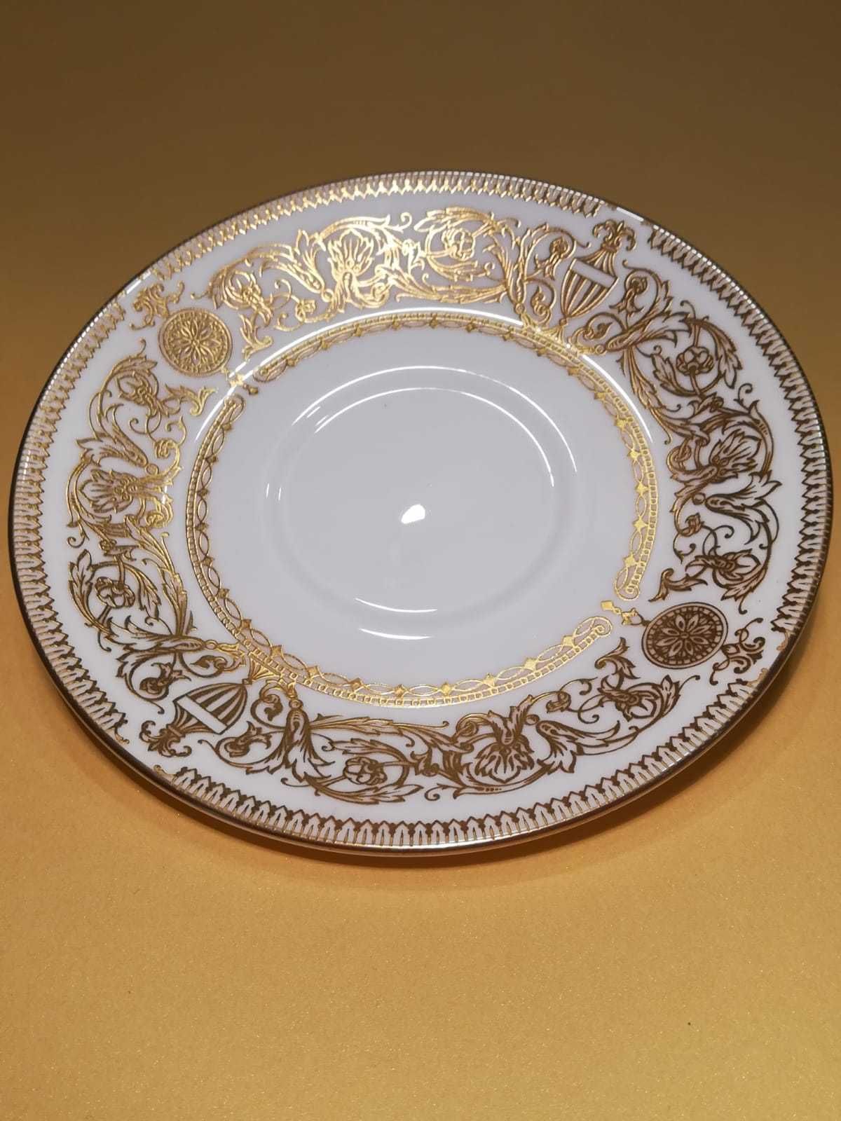Prezent Porcelana obiadowa- złoty Hyde Park - Royal Worcester Rzadkość