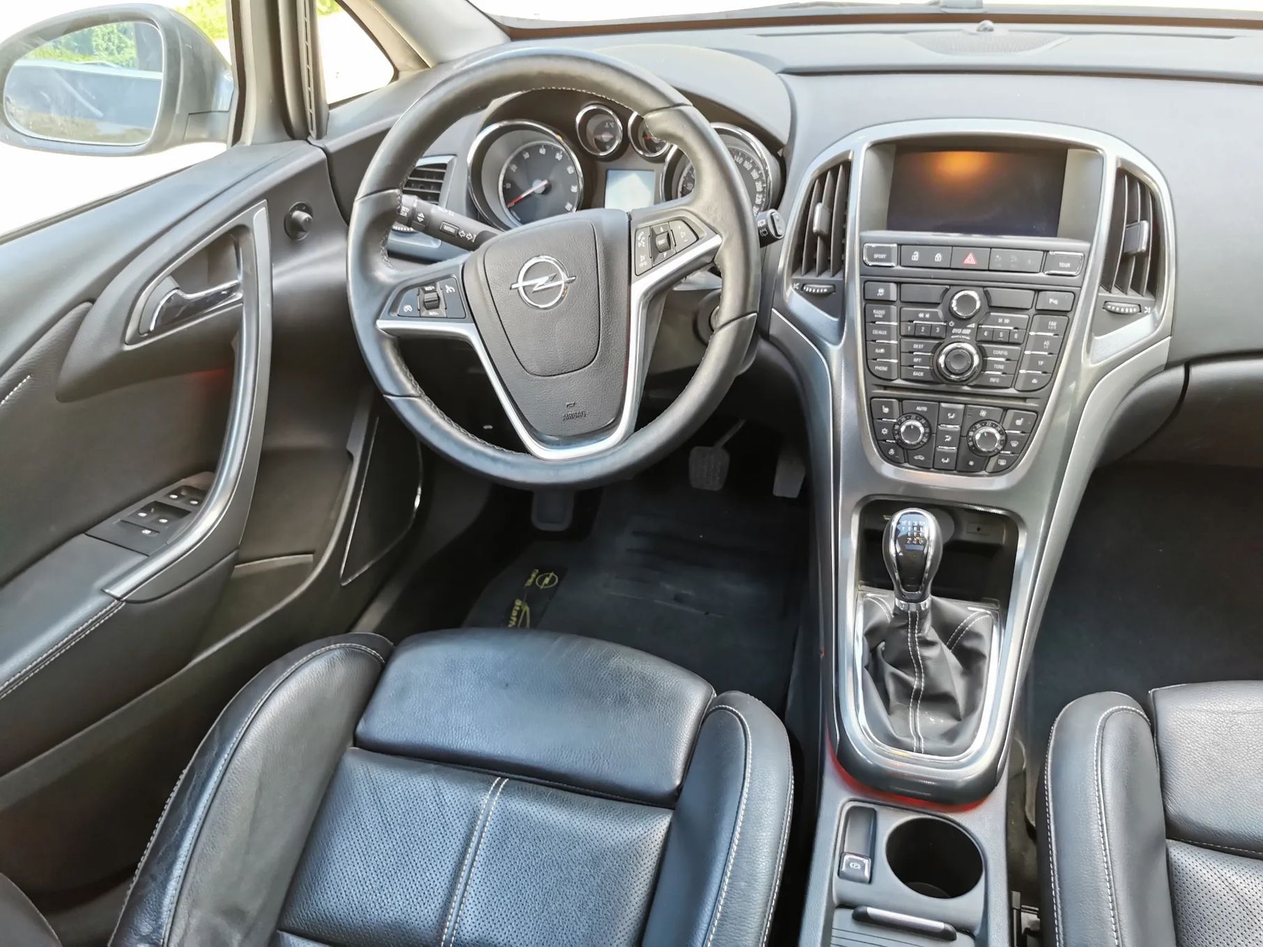 Opel Astra Oryginalny Lakier - Innovation - Serwisowany - Opłacony z Niemiec